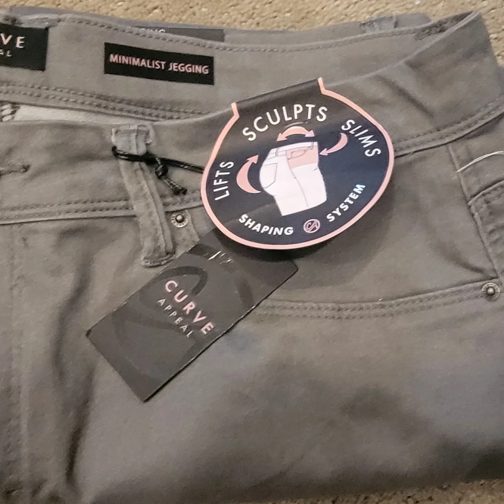 Chic Gray Pants/Jeggings - Picture 8 of 10